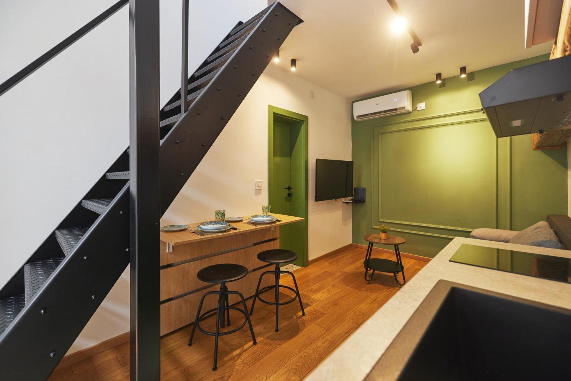 Modern Living Apts - Cozy Loft In The Center Apartment